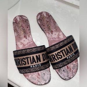 Christian Dior Dway slides